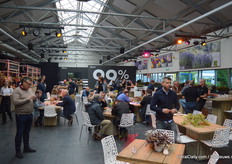 All day long food and drinks were served at Florensis.